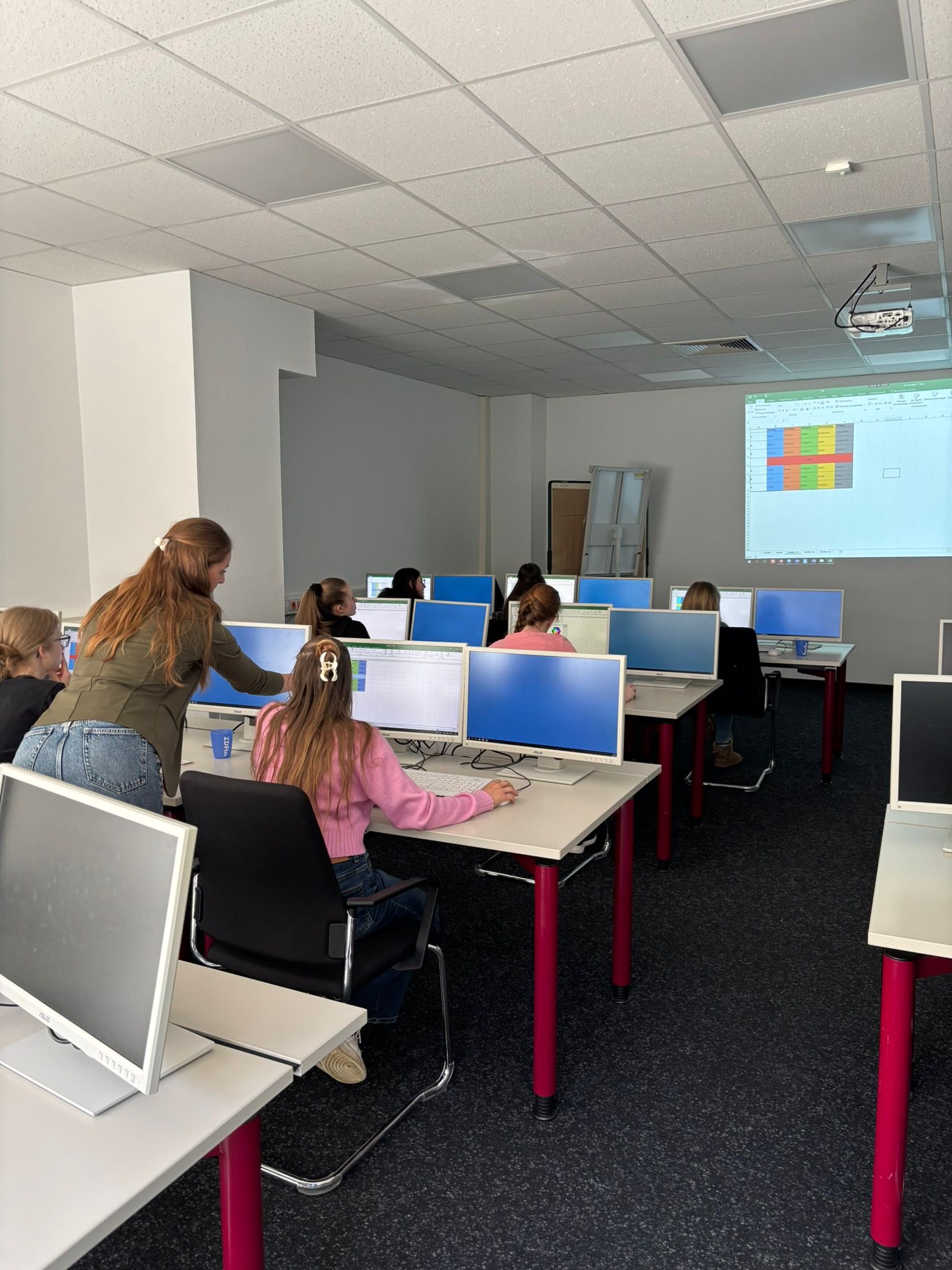 Mehr über den Artikel erfahren Schülerinnen und Schüler beim Girls‘ und Boys‘ Day 2025