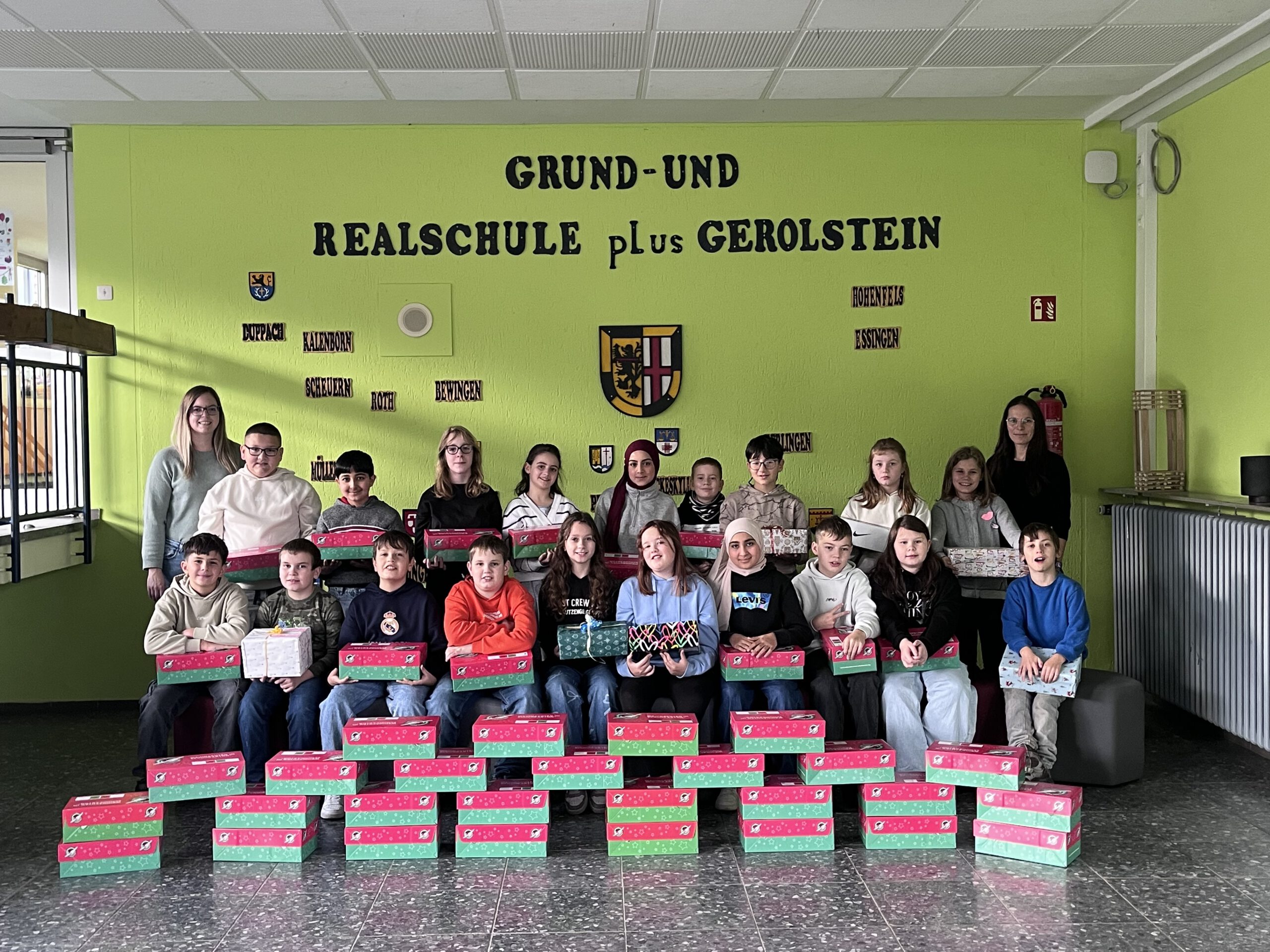 Mehr über den Artikel erfahren Weihnachten im Schuhkarton 2025