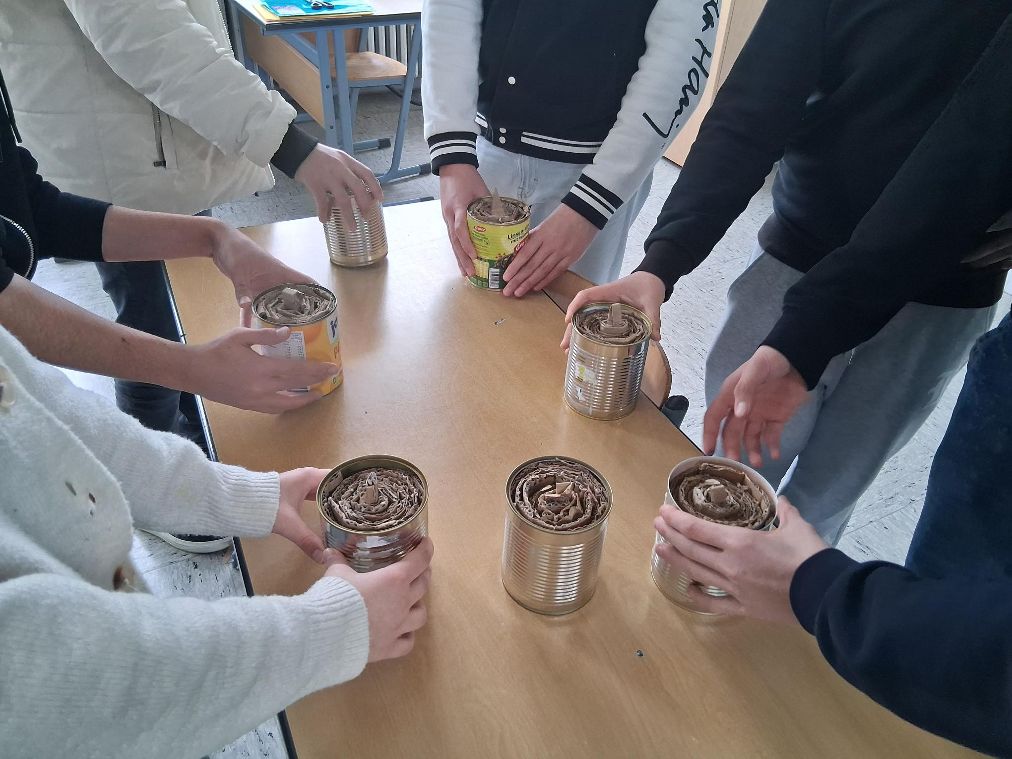 Mehr über den Artikel erfahren Dosenkerzen für den guten Zweck