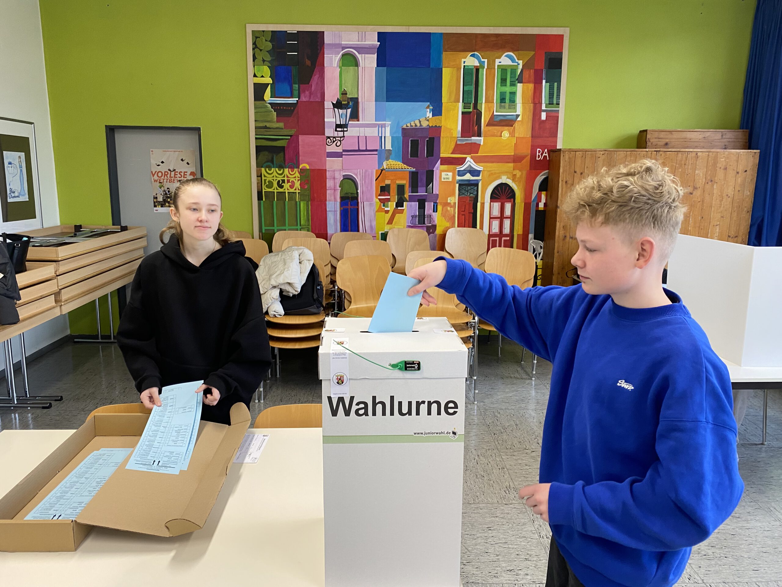 Mehr über den Artikel erfahren Die Juniorwahl zur Landtagswahl in Rheinland-Pfalz an der Grund- und Realschule plus Gerolstein