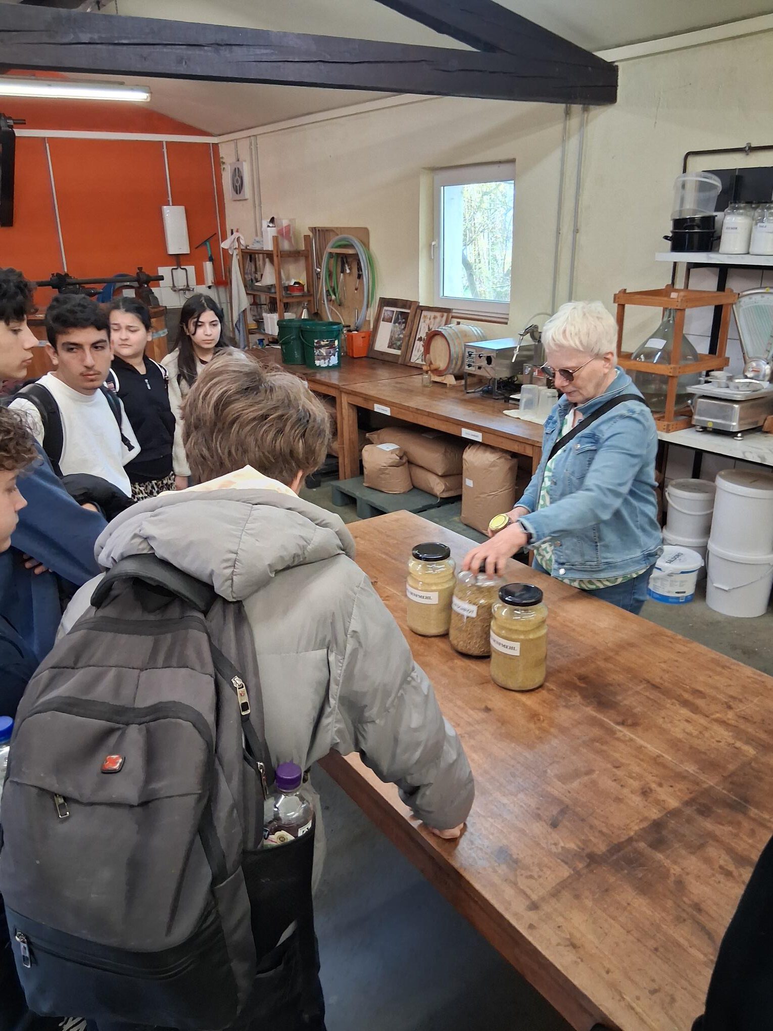 Mehr über den Artikel erfahren Besuch in der Historischen Wassermühle Birgel
